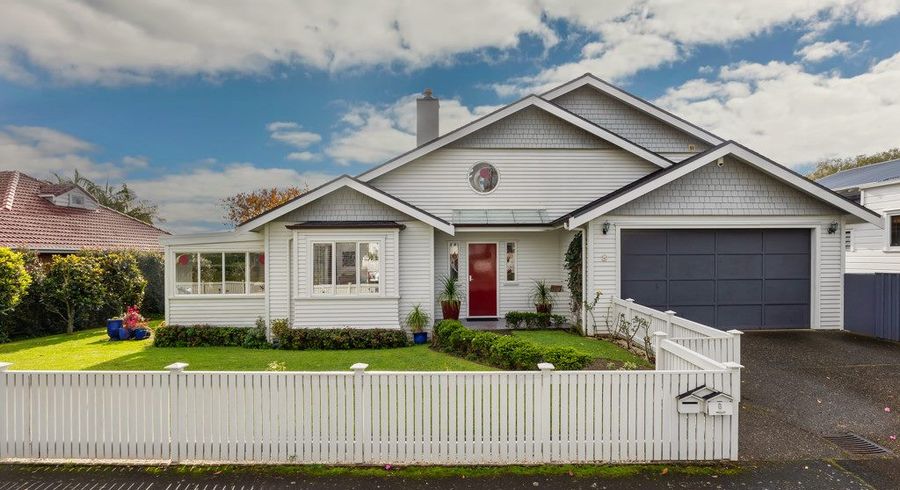  at 8 Bennett Street, Mount Albert, Auckland