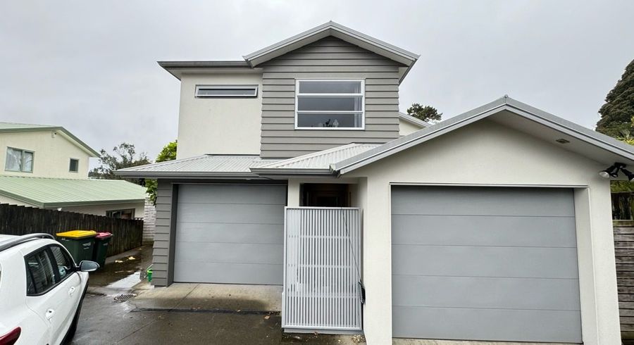  at 87A Seaview Road, Glenfield, Auckland