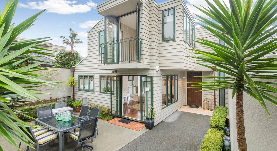  at 2 Rewiti Street, Orakei, Auckland