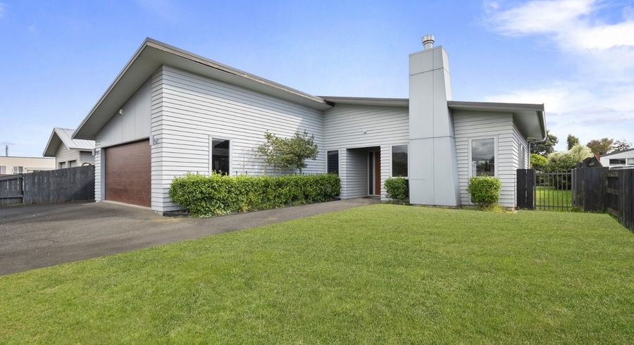  at 3 Peppertree Glade, Kelvin Grove, Palmerston North