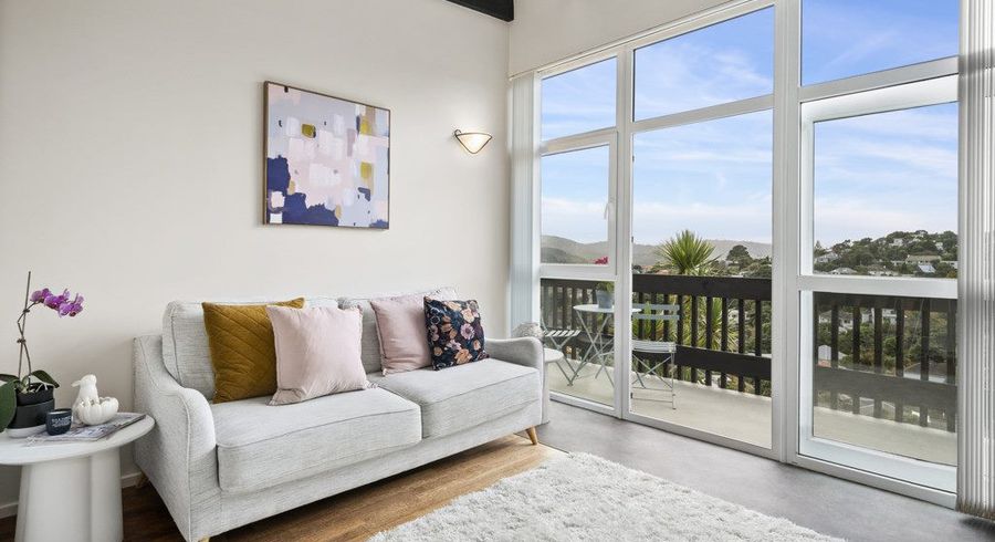  at 3/17 Wrights Hill Road, Karori, Wellington