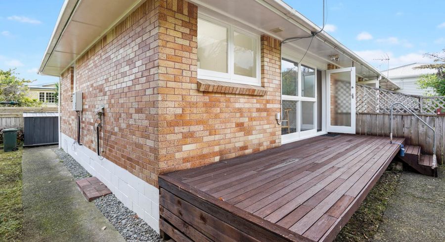  at 4/38 Kingsview Road, Mount Eden, Auckland