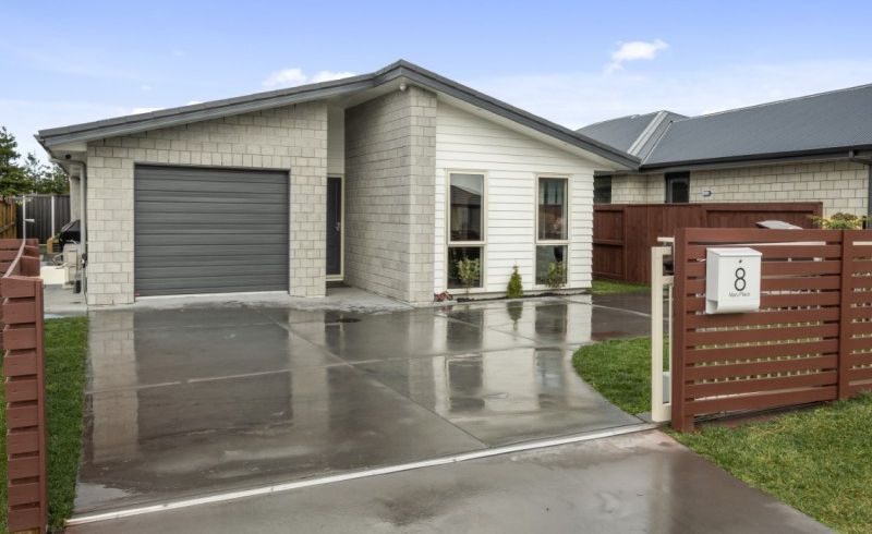  at 8 Mary place, Pyes Pa, Tauranga