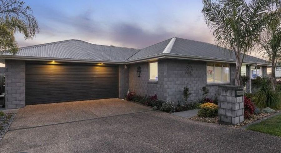  at Benmore Crescent, Pyes Pa, Tauranga, Bay Of Plenty