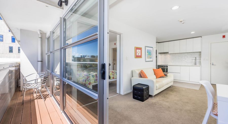 at 27/8 Clayton Street, Newmarket, Auckland
