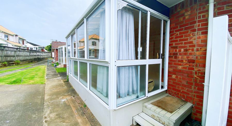  at 5/6 Bracken Avenue, Takapuna, North Shore City, Auckland