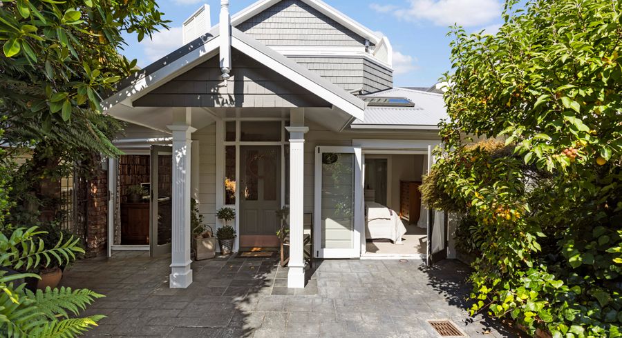  at 30 Talavera Terrace, Kelburn, Wellington