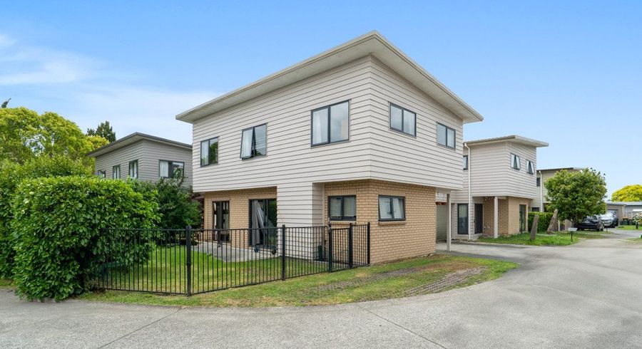  at 6 Whau Crescent, Avondale, Auckland City, Auckland