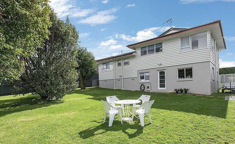  at 115 Sandspit Road, Shelly Park, Auckland