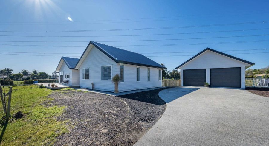  at 32 Brookvale Lane, Taupaki, Henderson