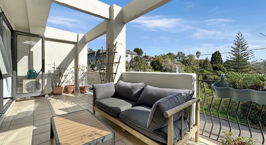  at 17/8 Monte Cassino Place, Birkdale, North Shore City, Auckland