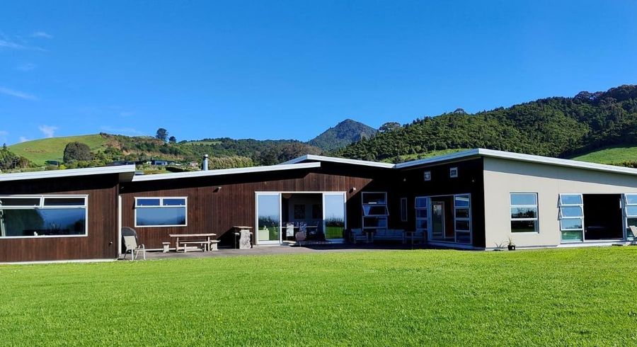  at 4 Ekuarangi Place, Oakura, New Plymouth, Taranaki