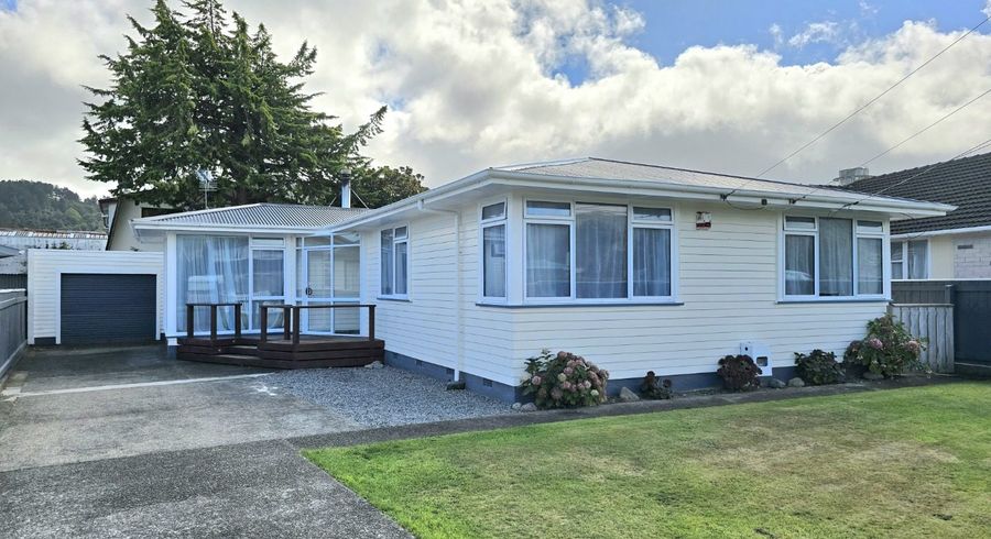  at 5 Holyoake Crescent, Avalon, Lower Hutt, Wellington