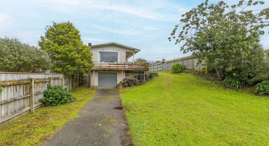  at 9 Kaka Road, Raumati Beach, Paraparaumu