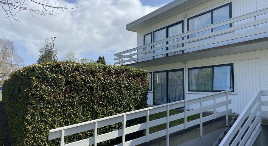  at 1/206 River Road, Claudelands, Hamilton