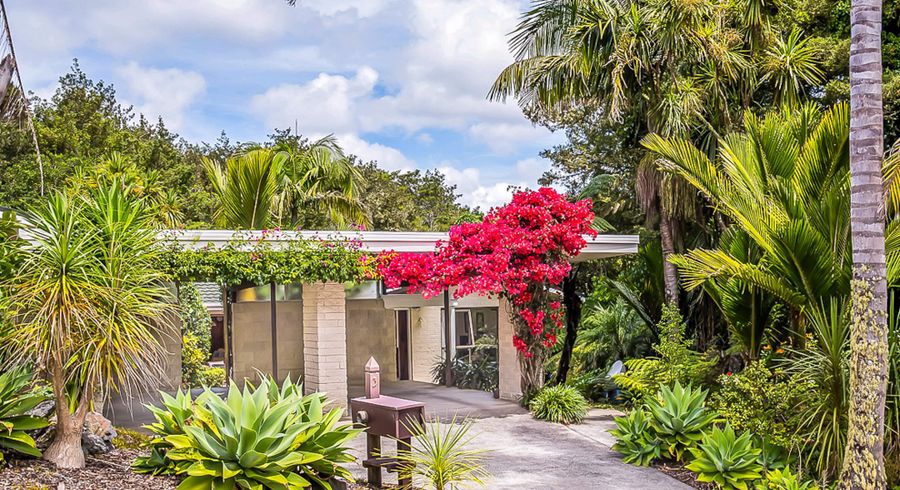  at 3 Hebe Place, Birkenhead, Auckland