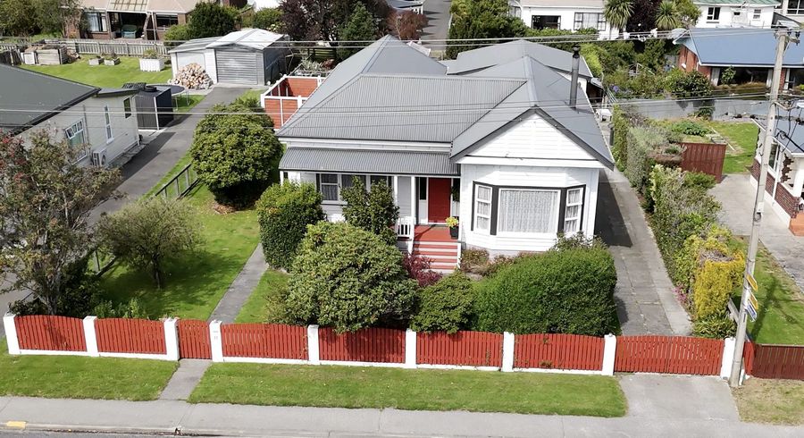  at 77 Charlotte Street, Balclutha, Clutha, Otago