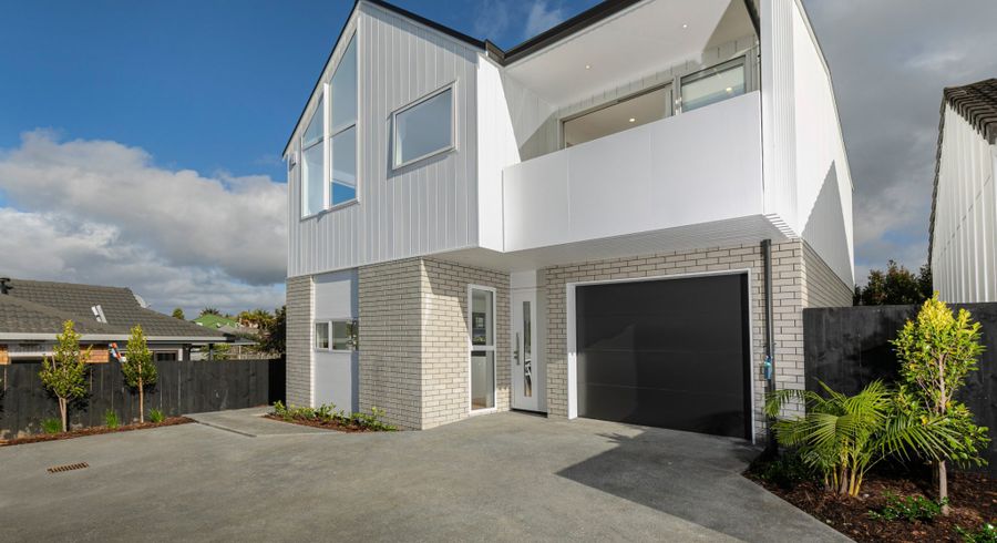  at 3 Westpark Drive, West Harbour, Auckland
