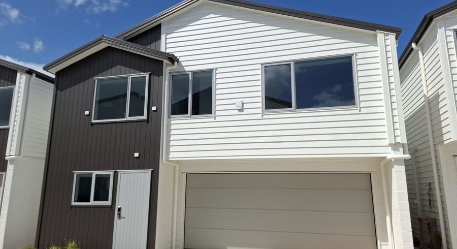  at 18E Kimber Hall Avenue, Mount Roskill, Auckland City, Auckland