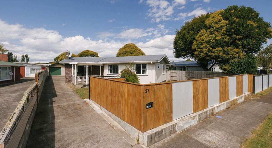  at 27 Cavendish Crescent, Awapuni, Palmerston North, Manawatu / Whanganui