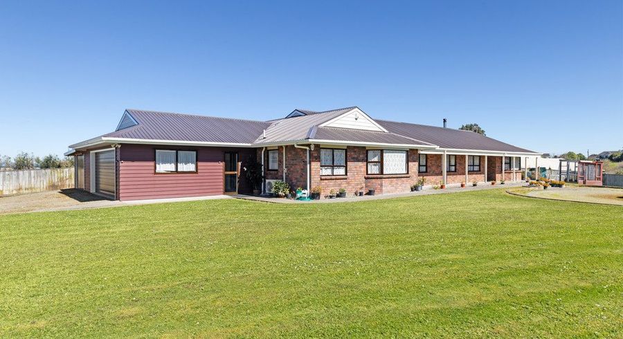  at 127 James Line, Kelvin Grove, Palmerston North, Manawatu / Whanganui