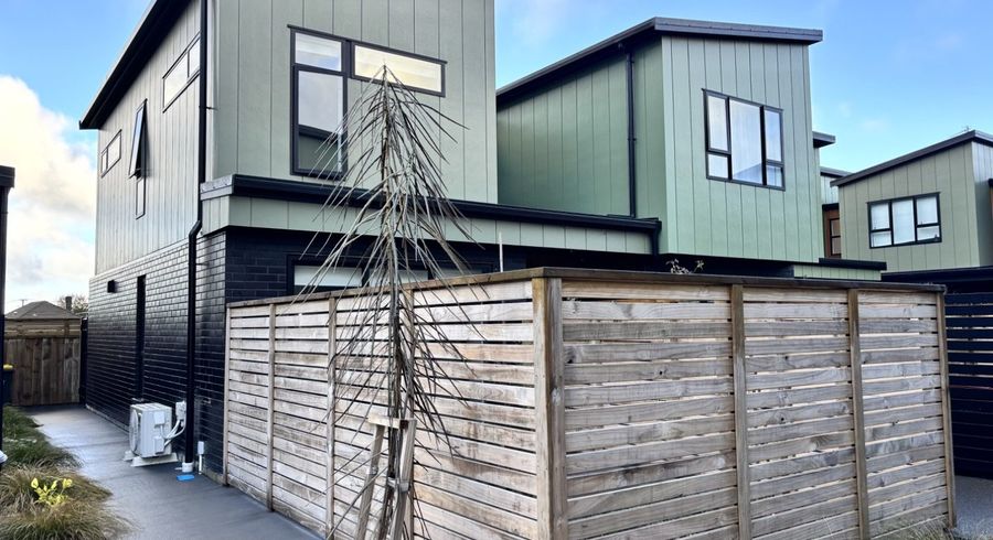  at 9/7 Johnston Grove, Taita, Lower Hutt, Wellington