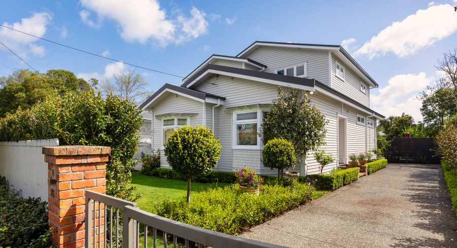  at 25 Hazelmere Road, Sandringham, Auckland