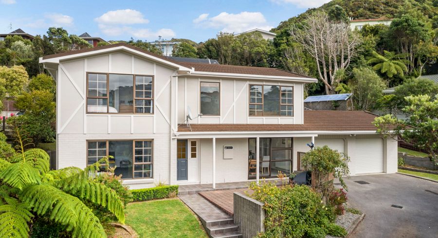  at 17 Paddington Grove, Karori, Wellington
