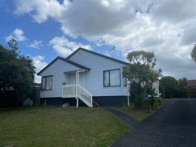  at 42 Riverton Drive, Randwick Park, Auckland