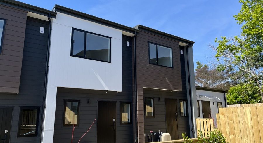  at 17/241 Don Buck Road, Massey, Waitakere City, Auckland