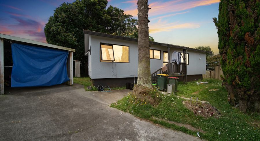  at 2/35 Trimdon Street, Randwick Park, Auckland