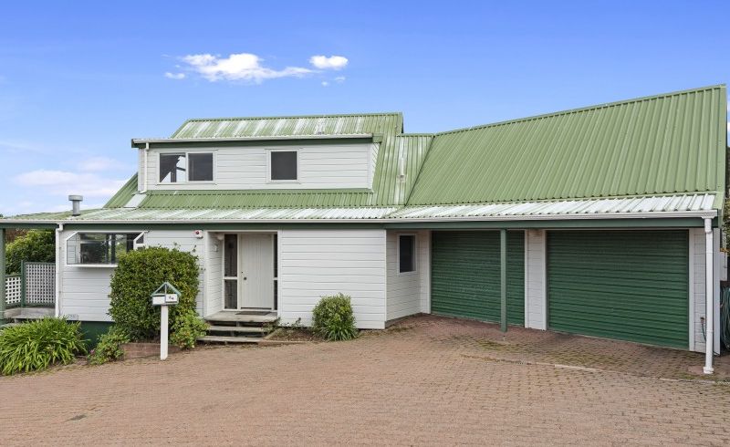  at 84 Viewmont Drive, Harbour View, Lower Hutt