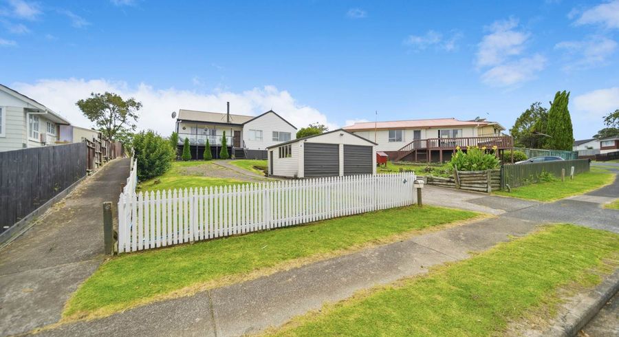  at 29 Moncrieff Avenue, Clendon Park, Manukau City, Auckland
