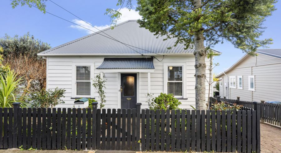  at 9 Grey Street, Onehunga, Auckland