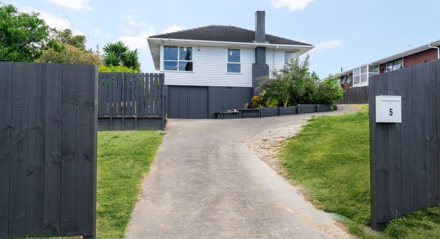  at 5 Stainton Place, Otara, Auckland