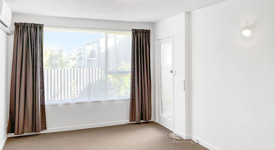  at 8/2 Fairview Road, Mount Eden, Auckland City, Auckland