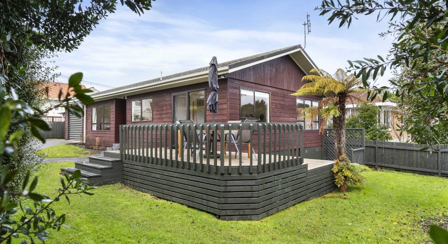  at 5 Winstone Road, Mount Roskill, Auckland