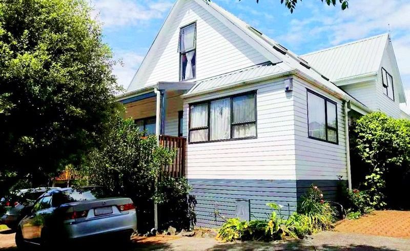  at Hurstbourn Priors, Goodwood Heights, Manukau City, Auckland