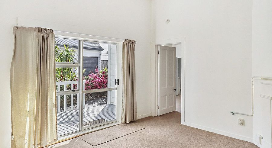  at 2/179 Landscape Road, Mount Eden, Auckland City, Auckland