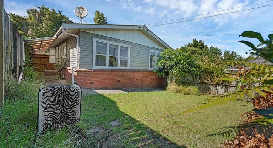  at 1/10 Domain Road, Panmure, Auckland