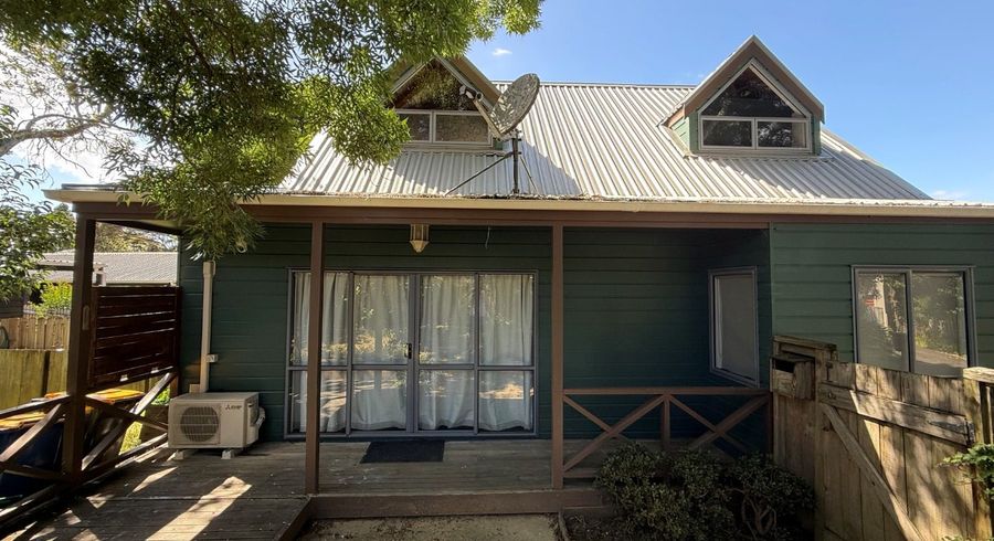  at 1/22 Valecrest Place, Bayview, North Shore City, Auckland