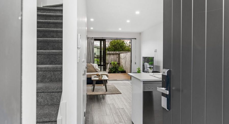  at 6/3 Abbotleigh Avenue, Te Atatu Peninsula, Waitakere City, Auckland