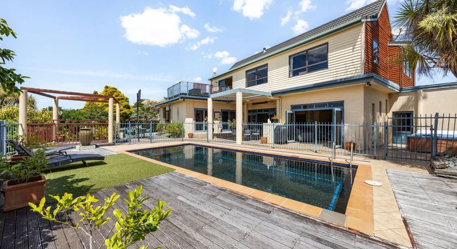  at 10 Grassy Downs Place, St Andrews, Hamilton