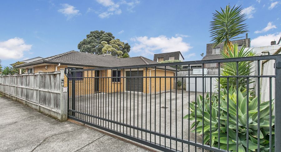  at 19A Alverston Street, Waterview, Auckland