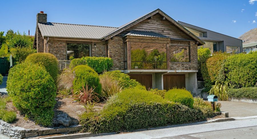  at 8 Lake Avenue, Frankton, Queenstown