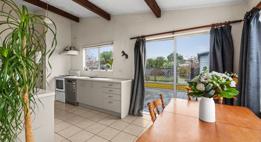  at 8 Jeffares Place, Taradale, Napier