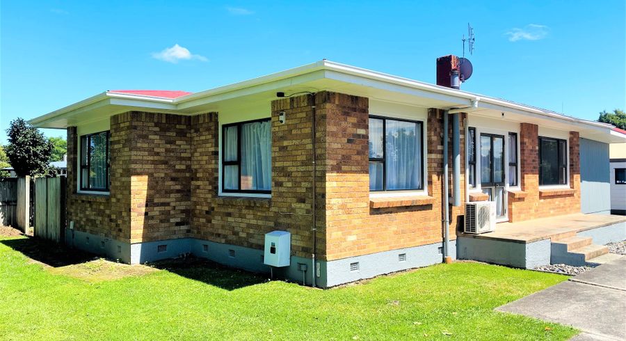  at 269 Clarkin Road, Fairfield, Hamilton