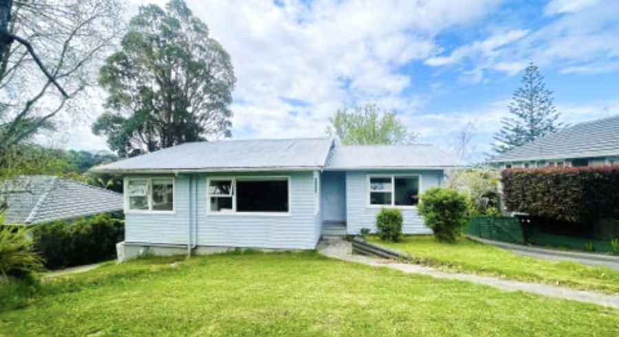  at 9 Dolbear street, Titirangi, Waitakere City, Auckland