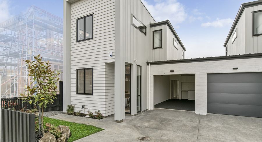 at 16 Tapuwae Way, Mangere Bridge, Auckland
