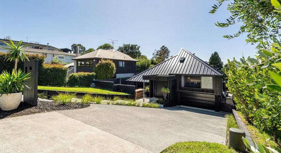  at 16 Asbury Crescent, Campbells Bay, Auckland